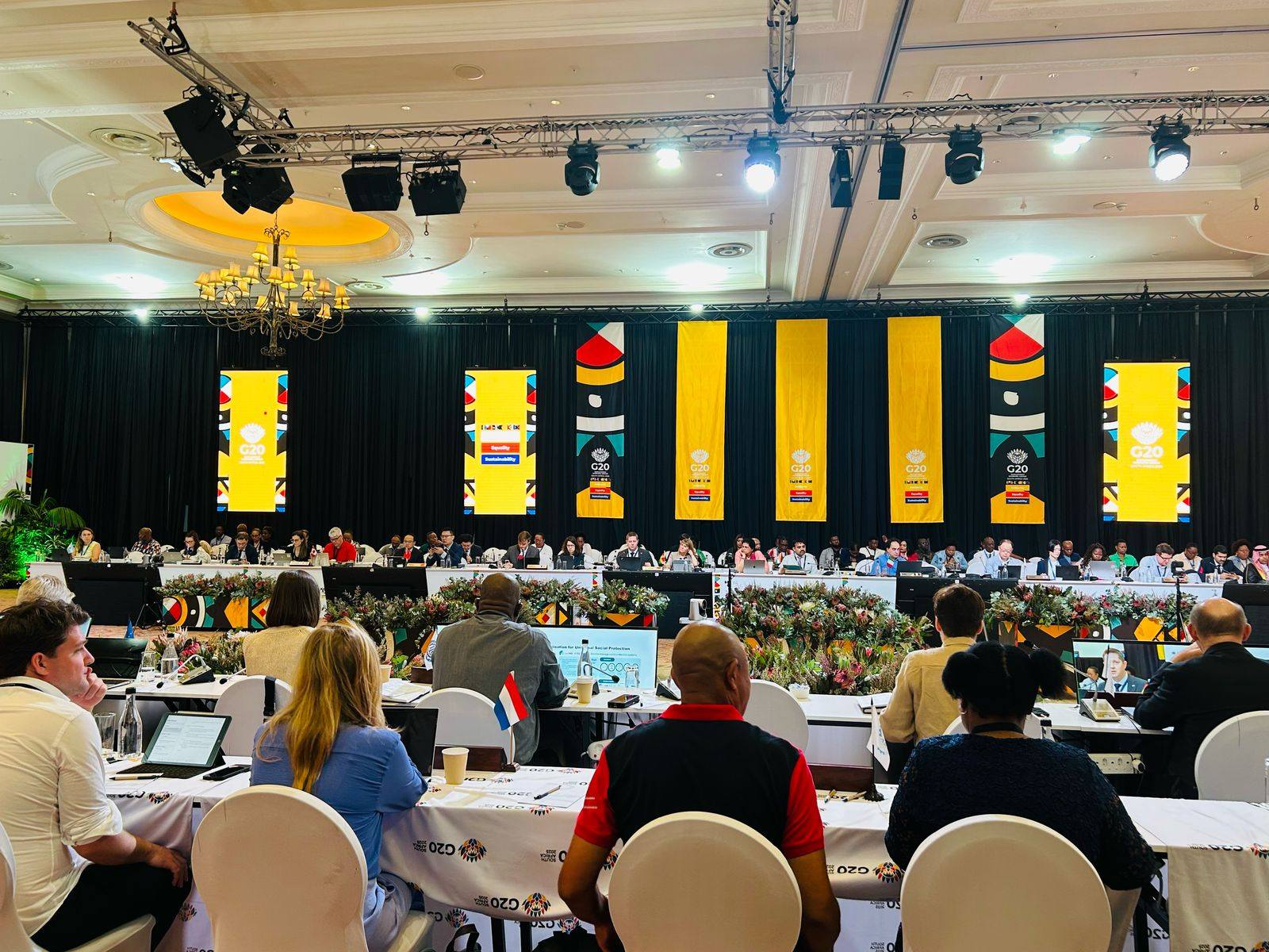Corporate summit event production
